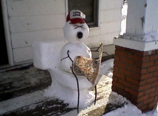 funny-snow-practical-joke-snowman-on-toilet