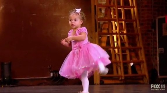 2 Year Old Girl Dancing Ballet Crashes Her Mom’s Audition