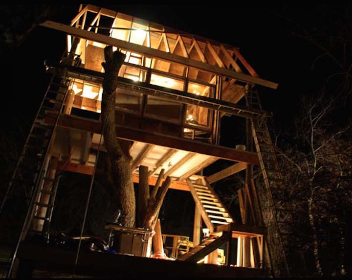 couple-build-treehouse-04