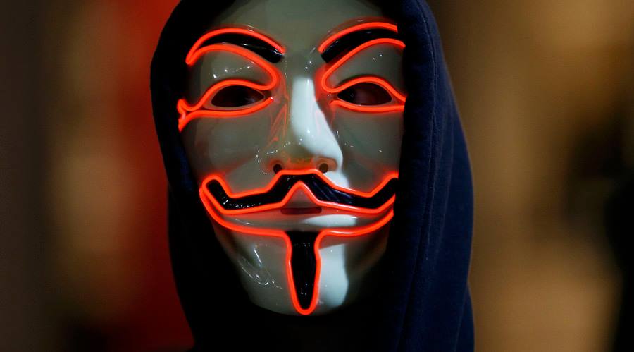 Anonymous Takes Down 5,500 ISIS Accounts
